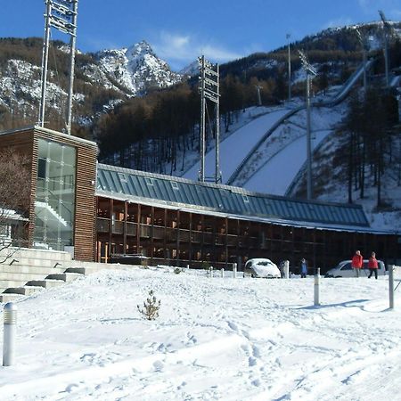 Pragelato Ski Jumping Hotel Extérieur photo